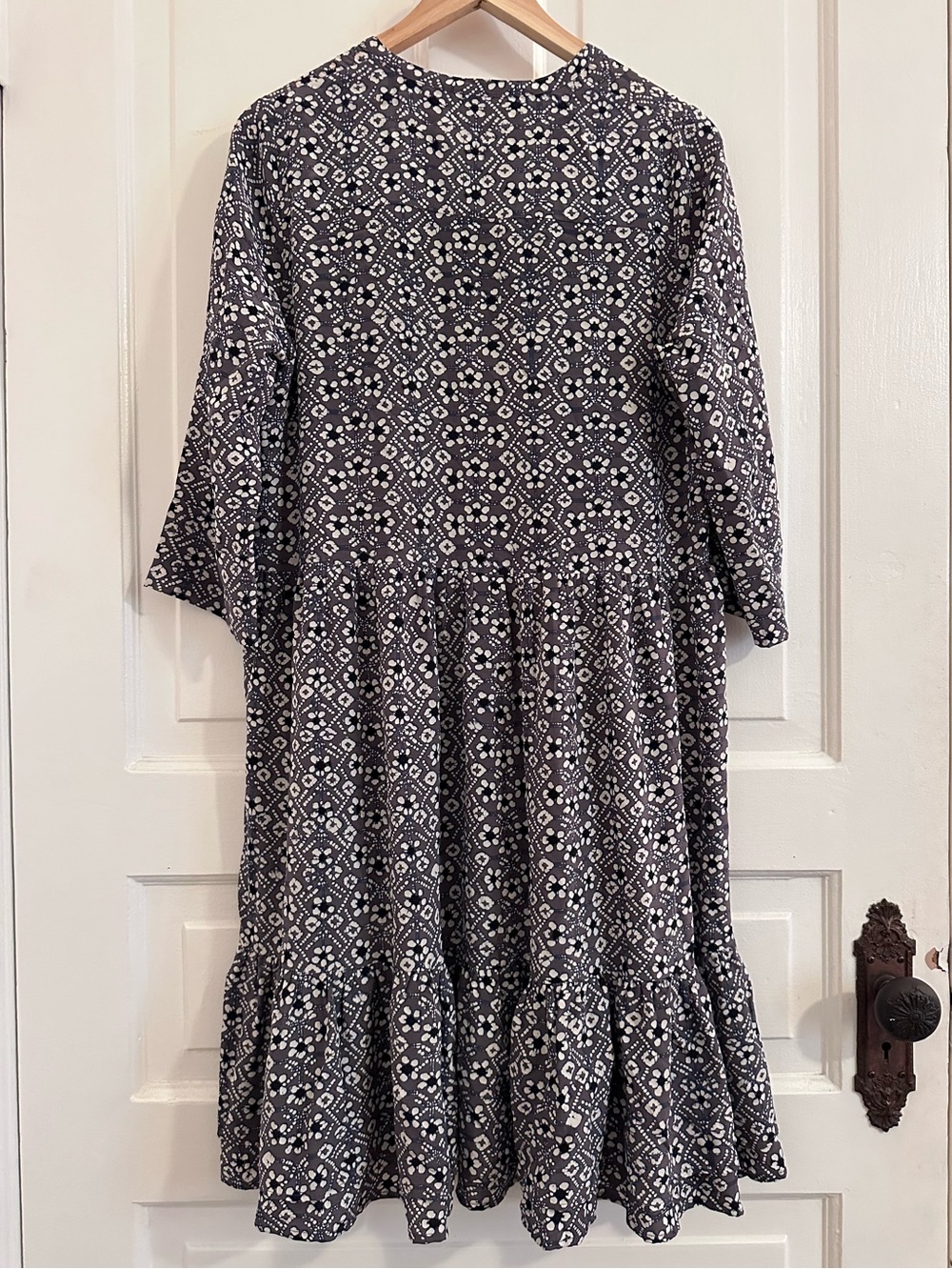 Ulla Johnson 100% Silk Ruffle Floral Dress Grey Blue White Size 10 - Picture 3 of 8